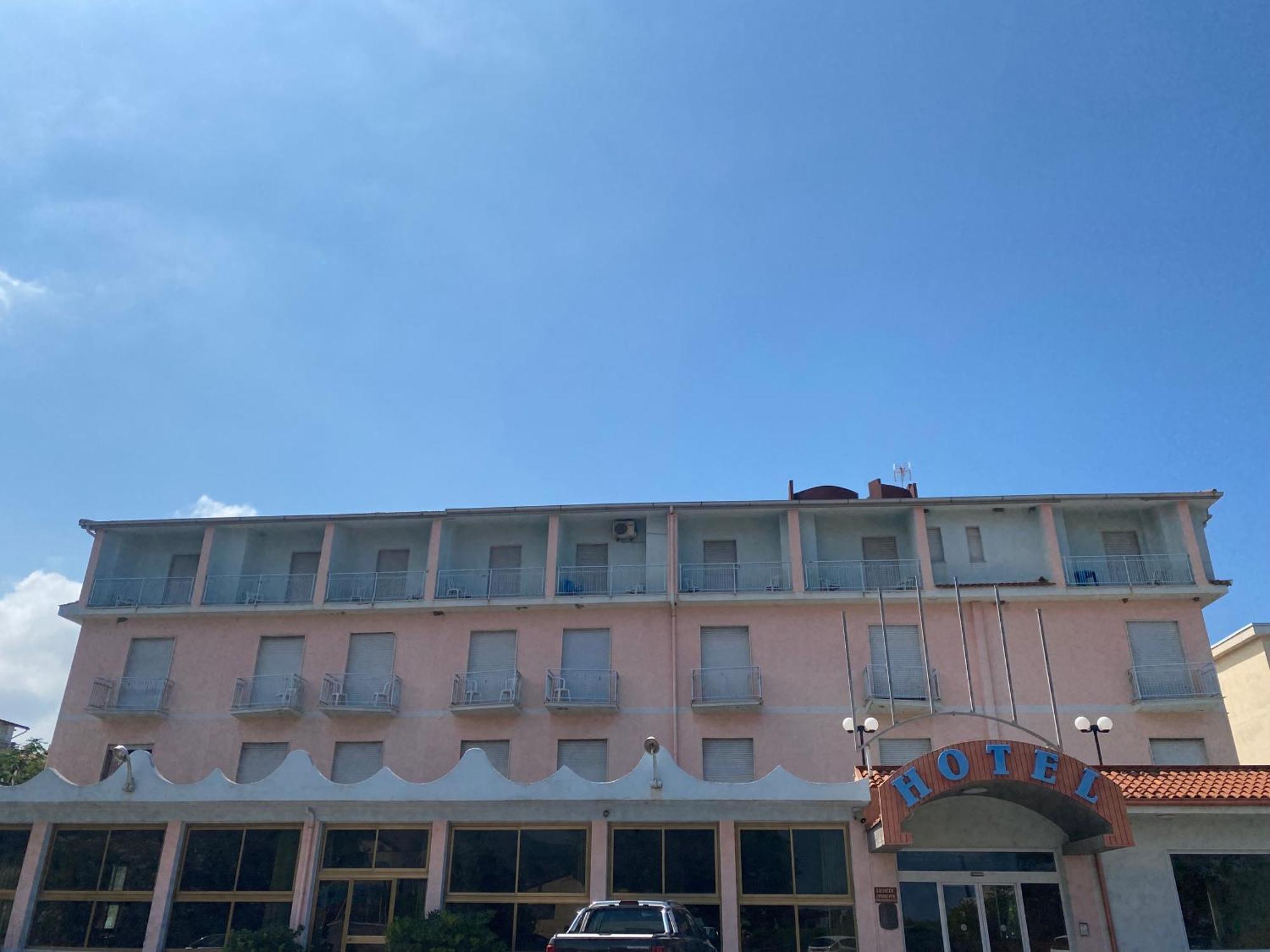 Al Torrione Bed and Breakfast Campora San Giovanni Exterior foto
